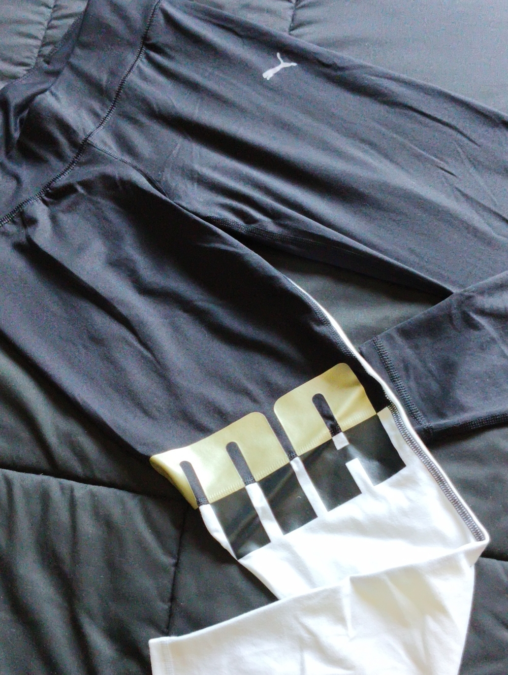Puma Black and White Women's Jogger Tights with Gold Logo Block M NWOT
